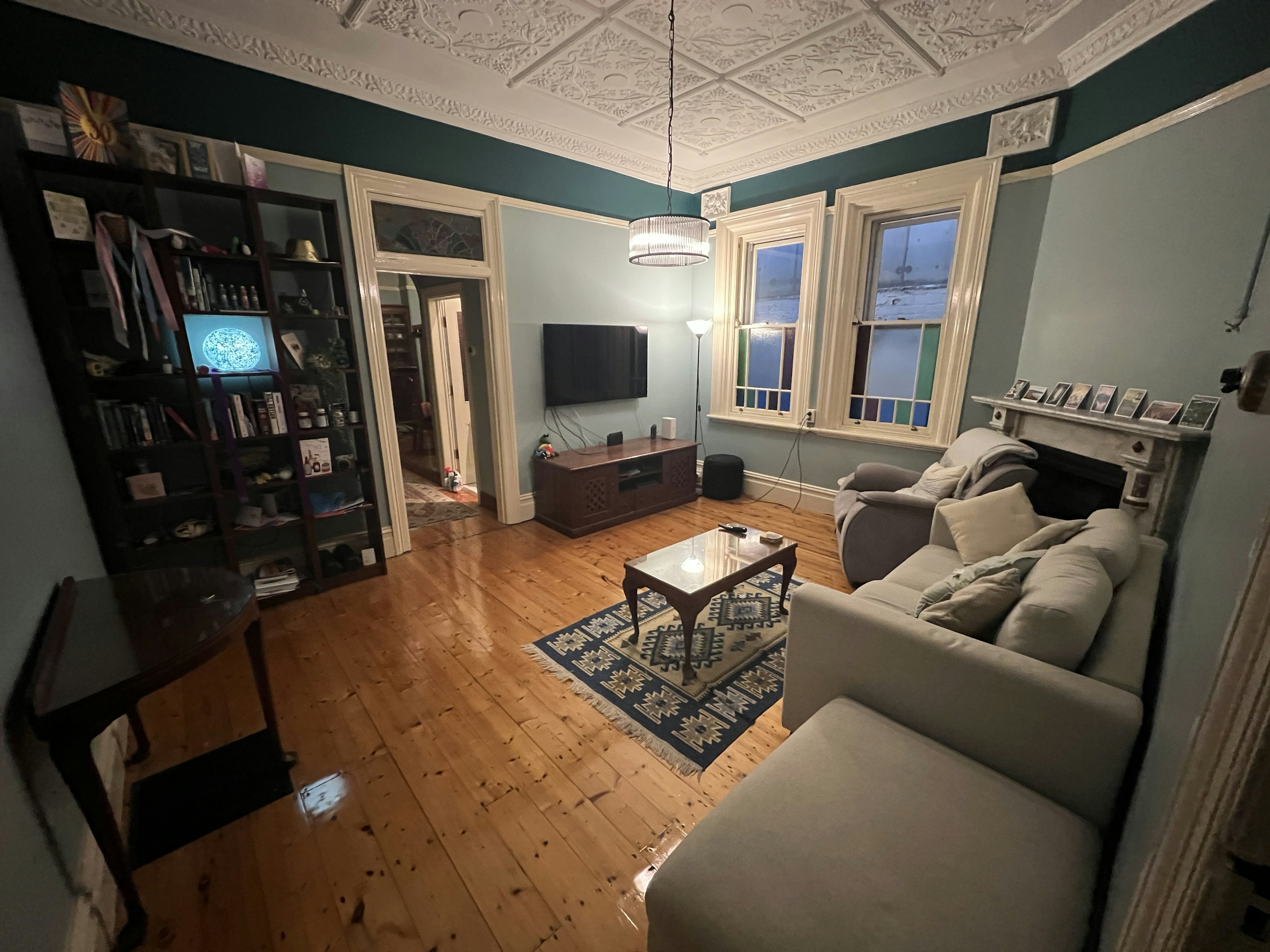 Photo of room in 2048 4