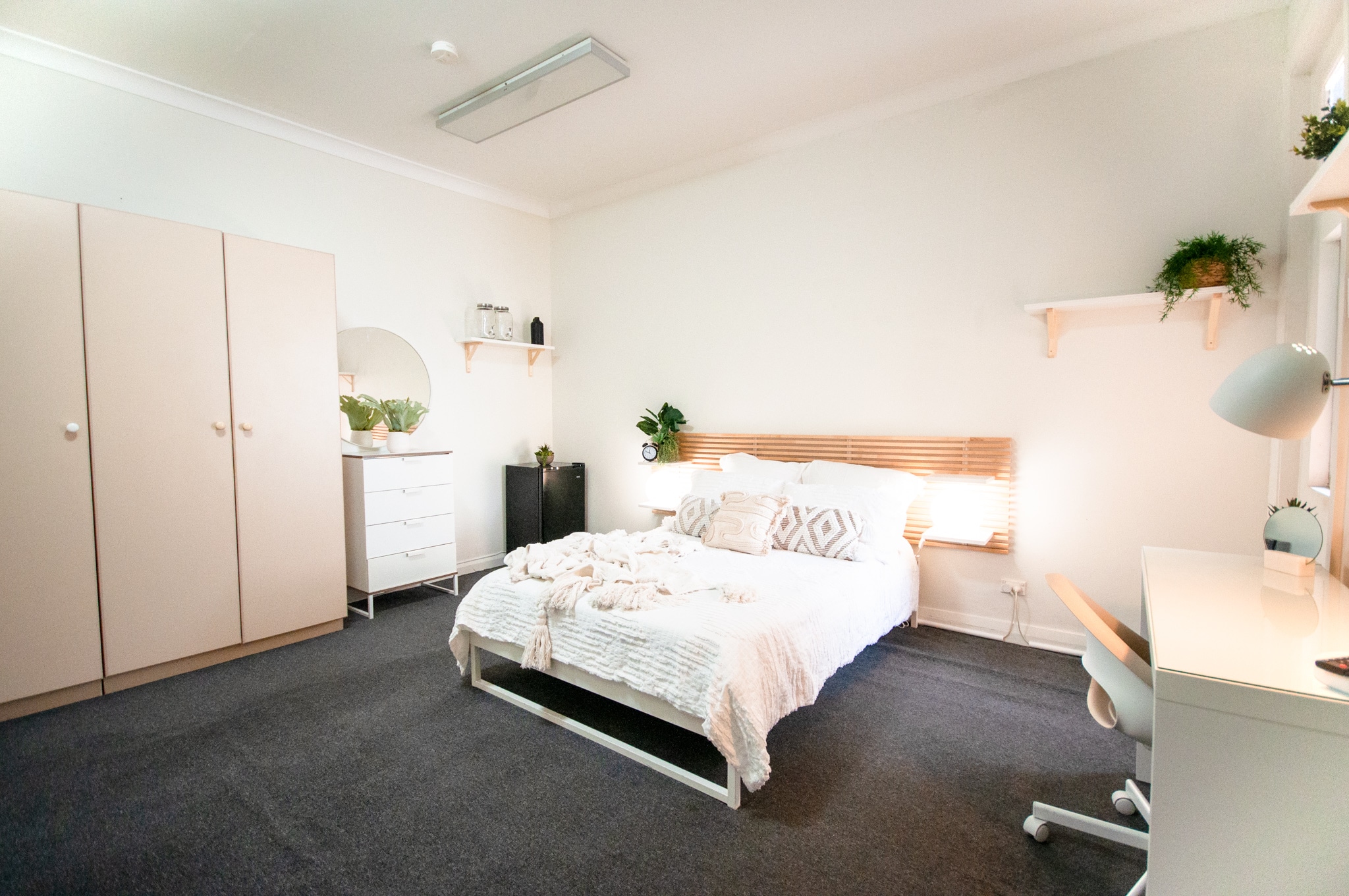 Photo of room in 2032 1