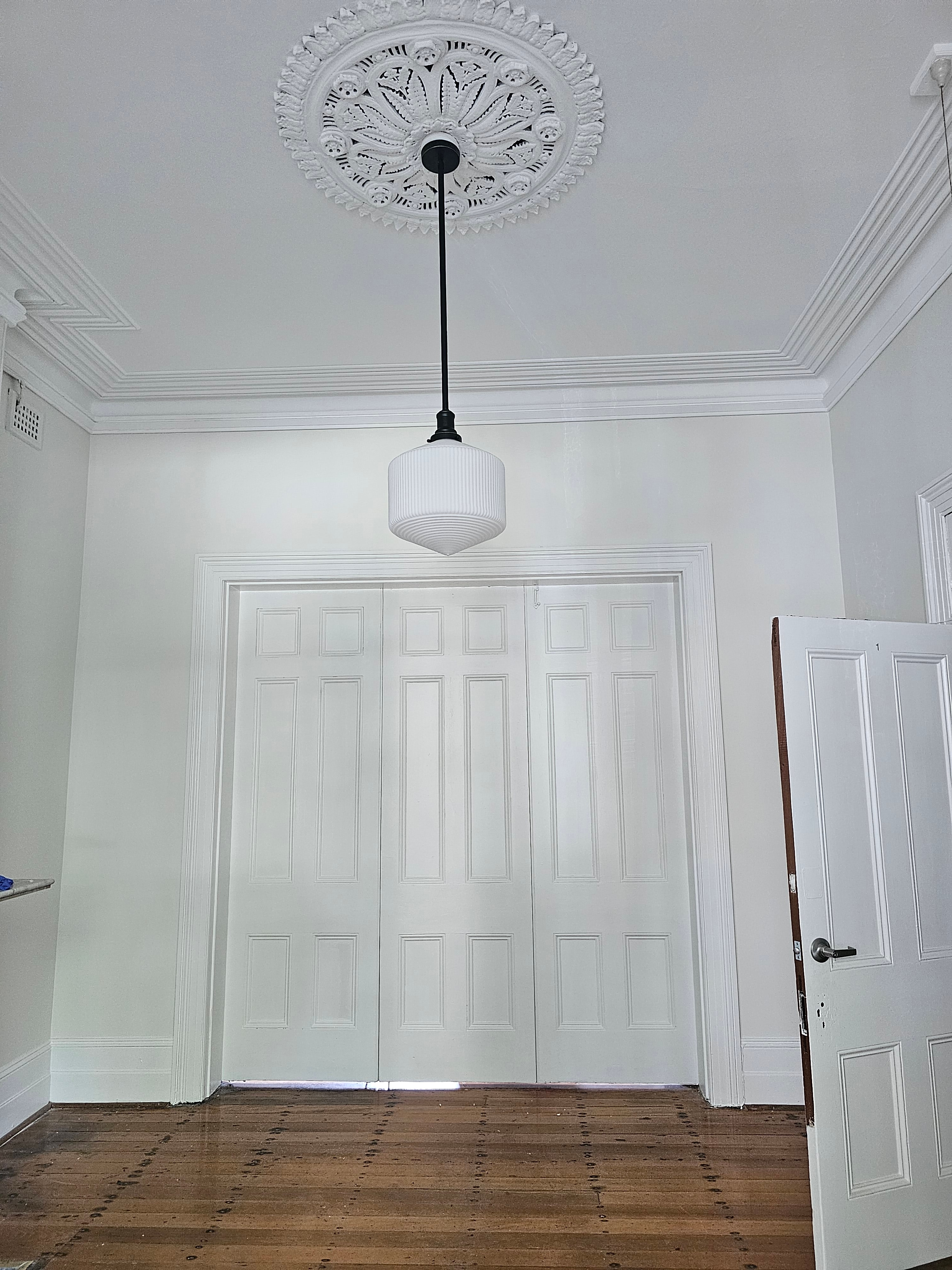 Photo of room in 2037 7