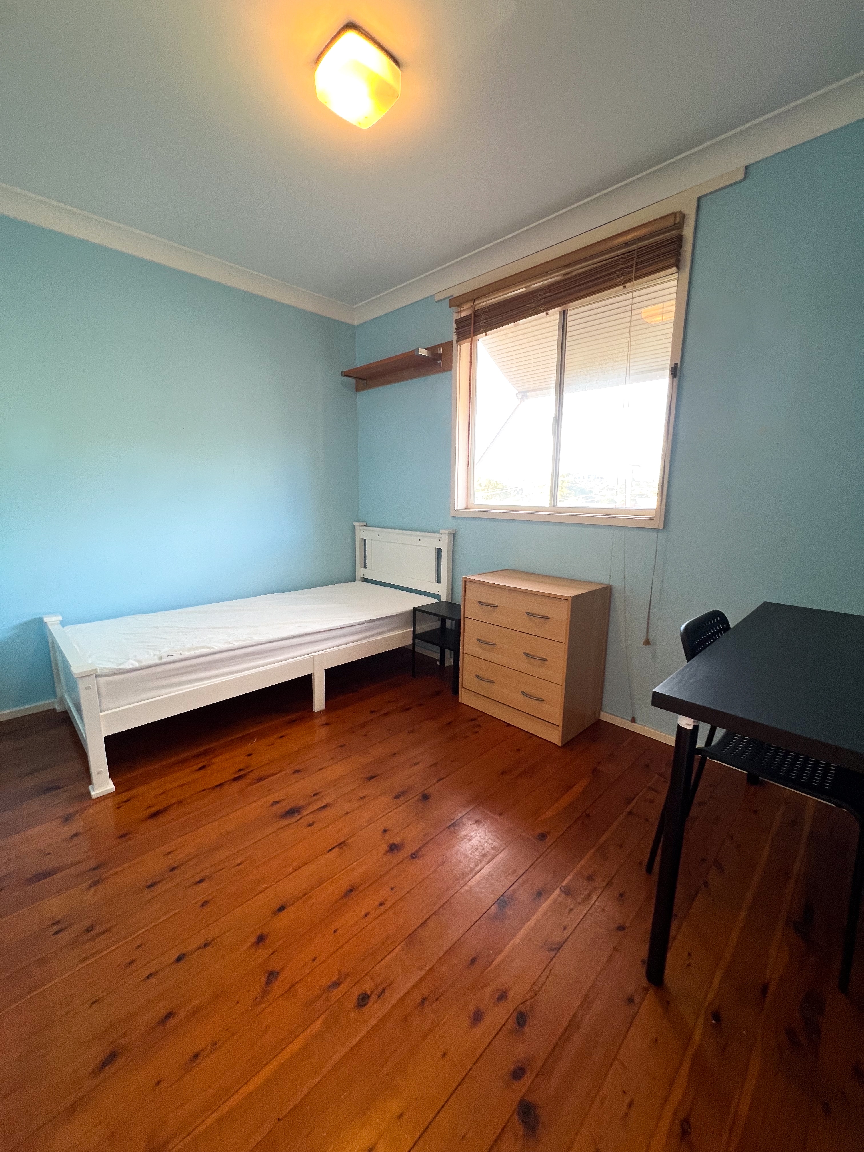 Photo of room in 2138 2
