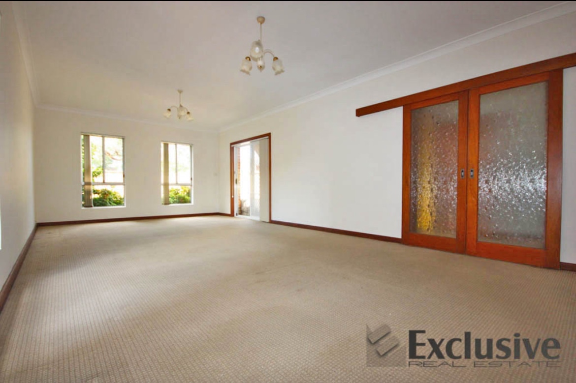 Photo of room in 2046 4