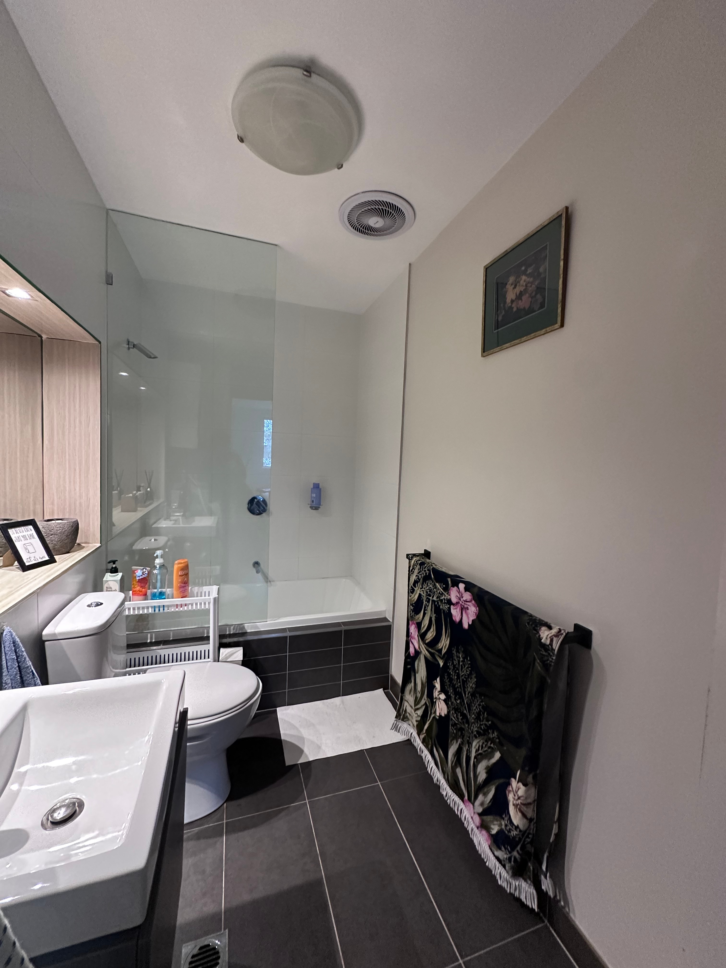 Photo of room in 3012 11