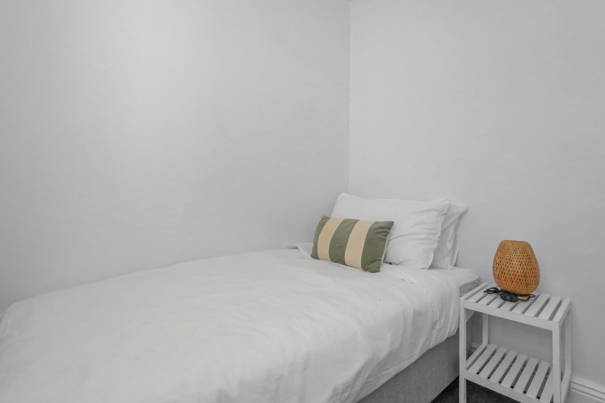 Photo of room in 2008 9