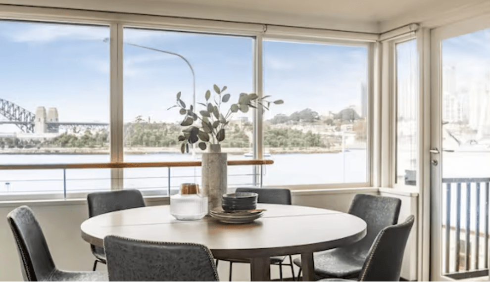 Photo of room in 2041 0