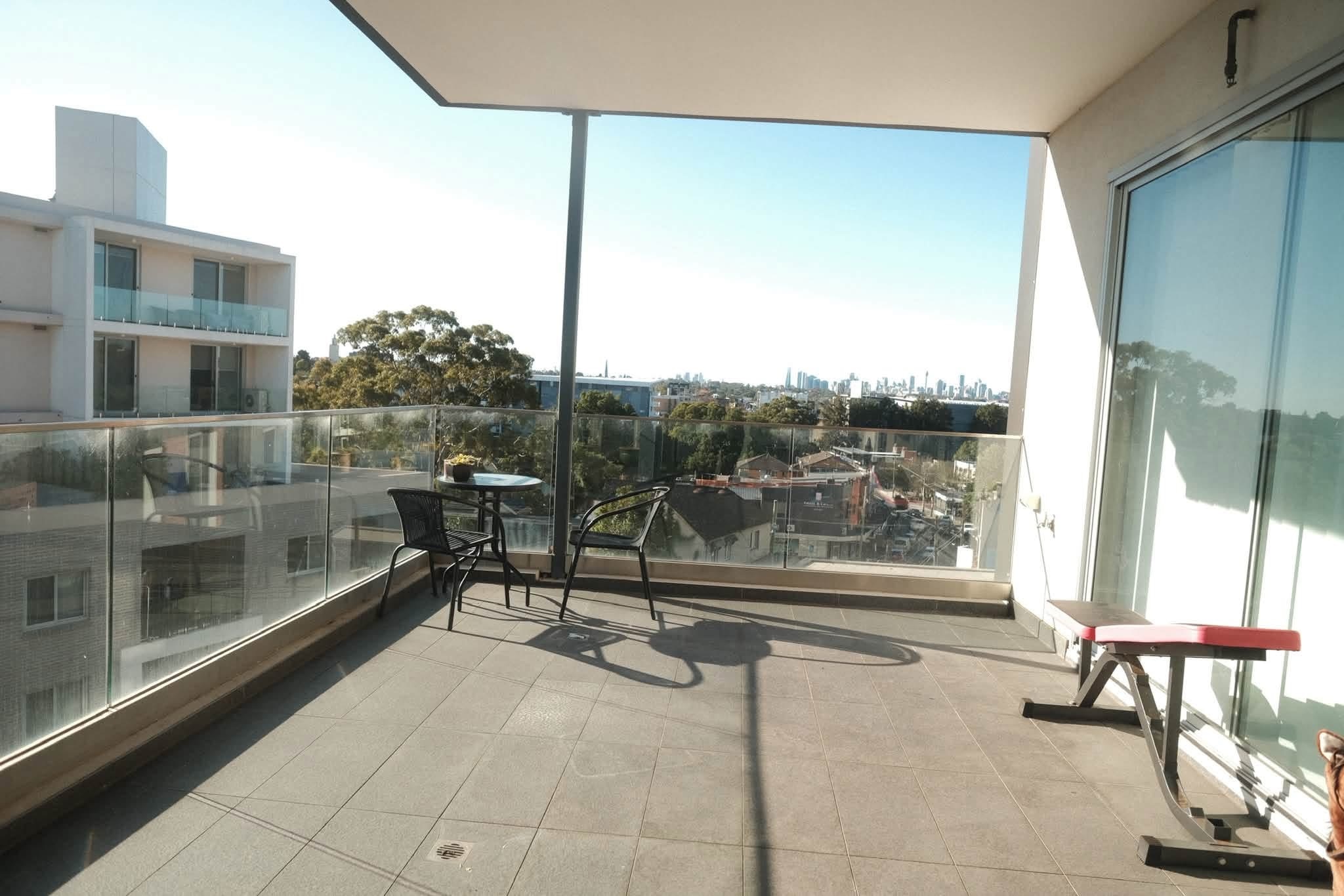 Photo of room in 2204 10
