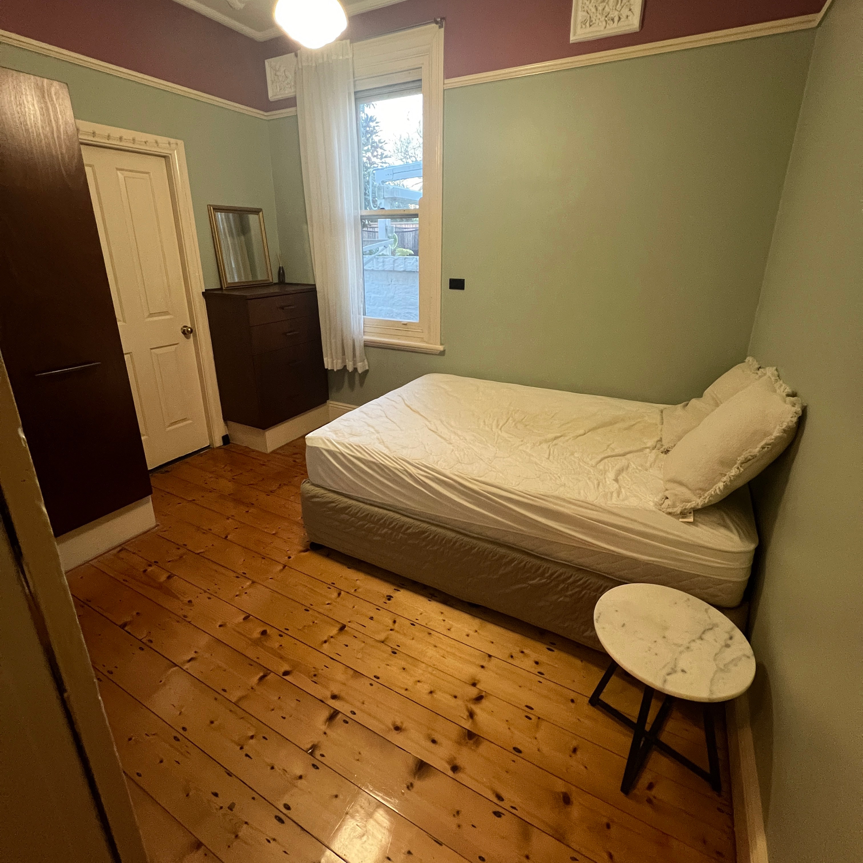 Photo of room in 2048 0