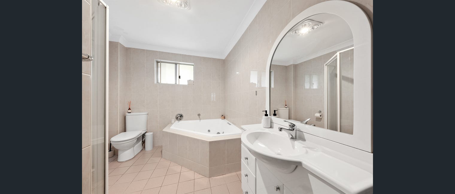 Photo of room in 2140 3