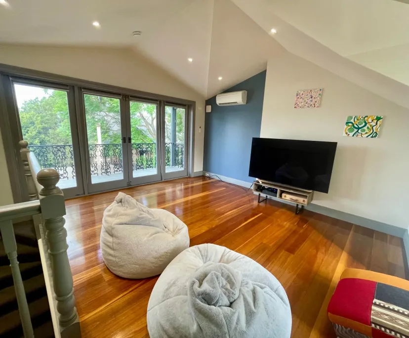 Photo of room in 2041 3