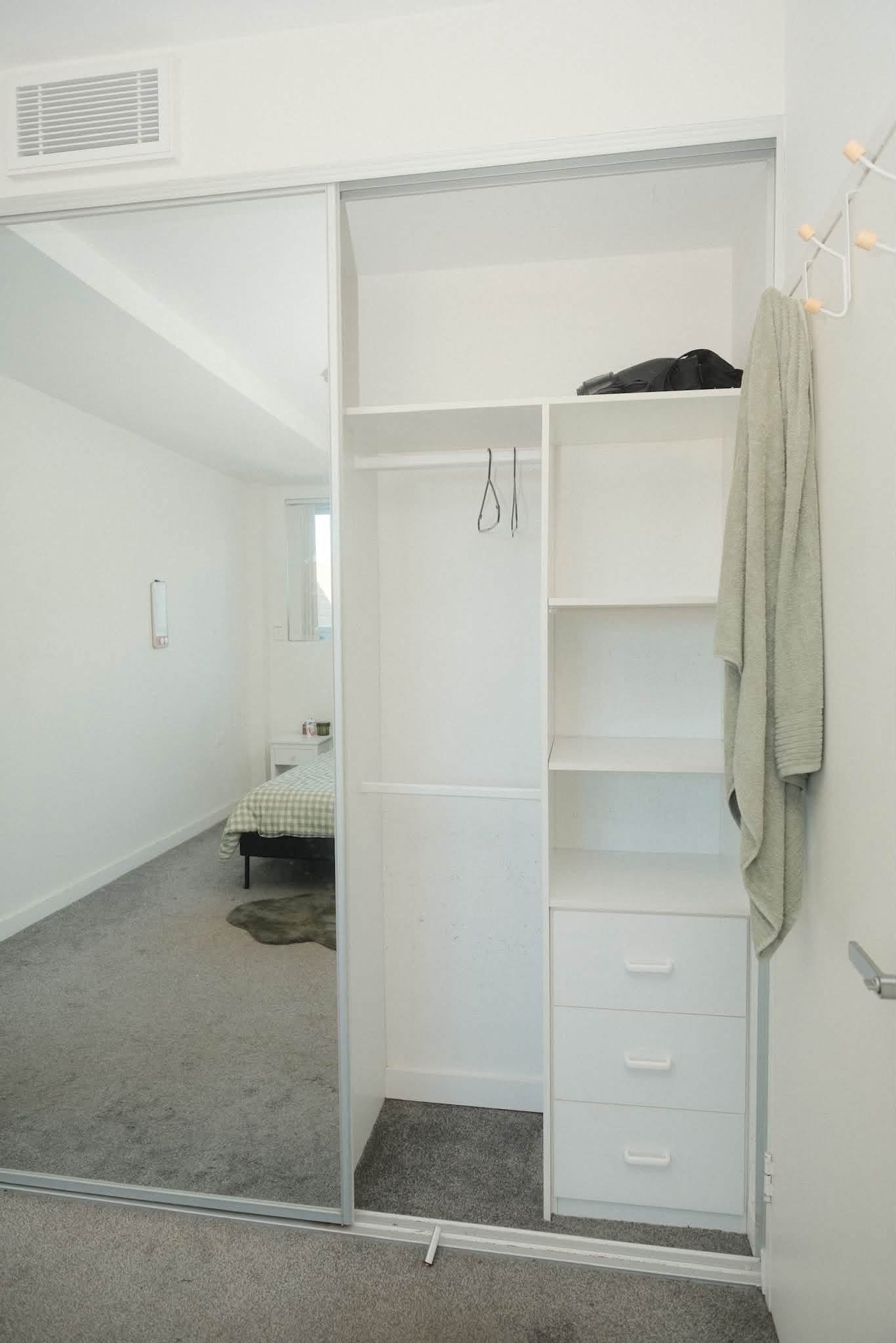 Photo of room in 2204 9