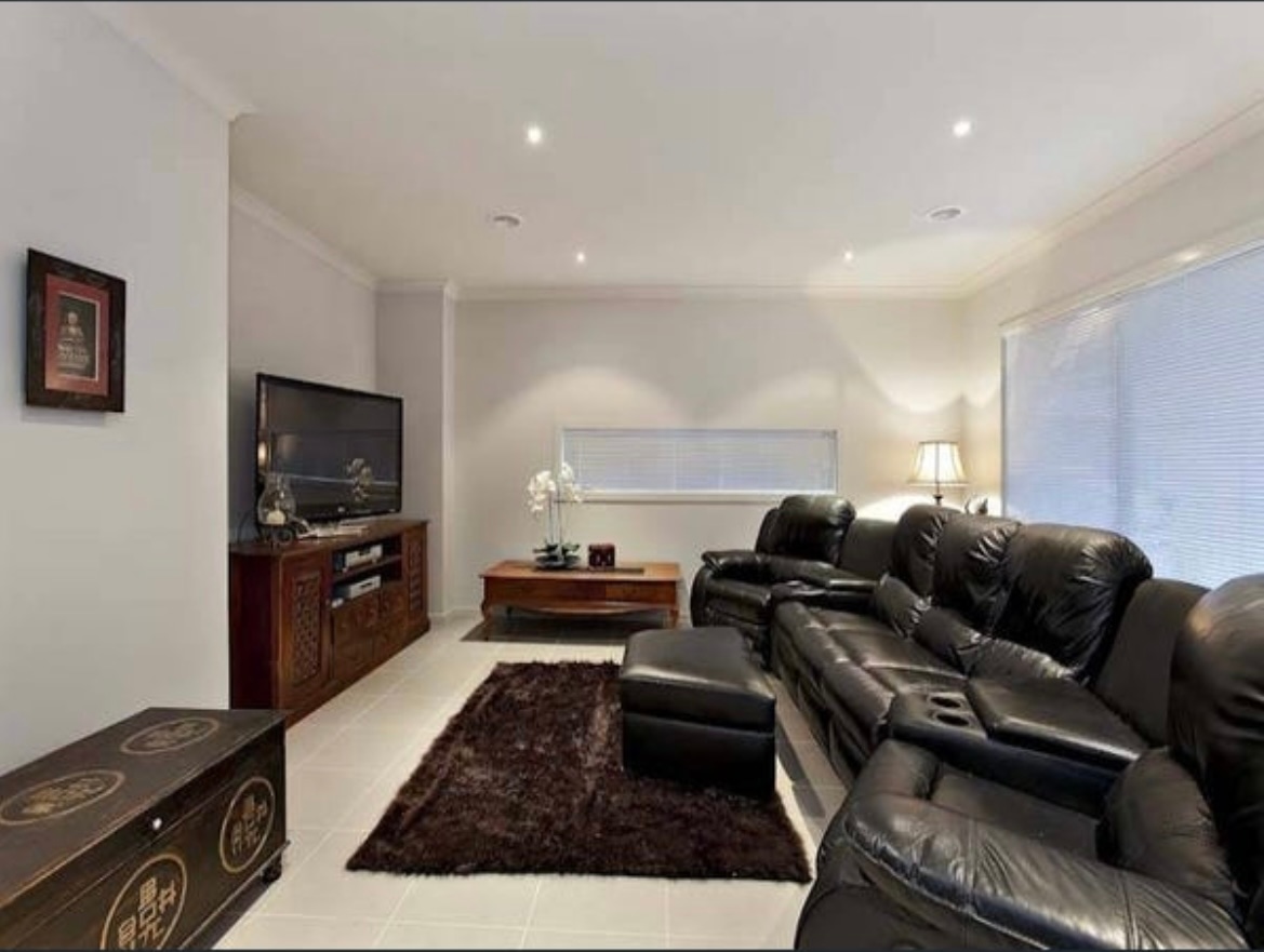 Photo of room in 3810 2