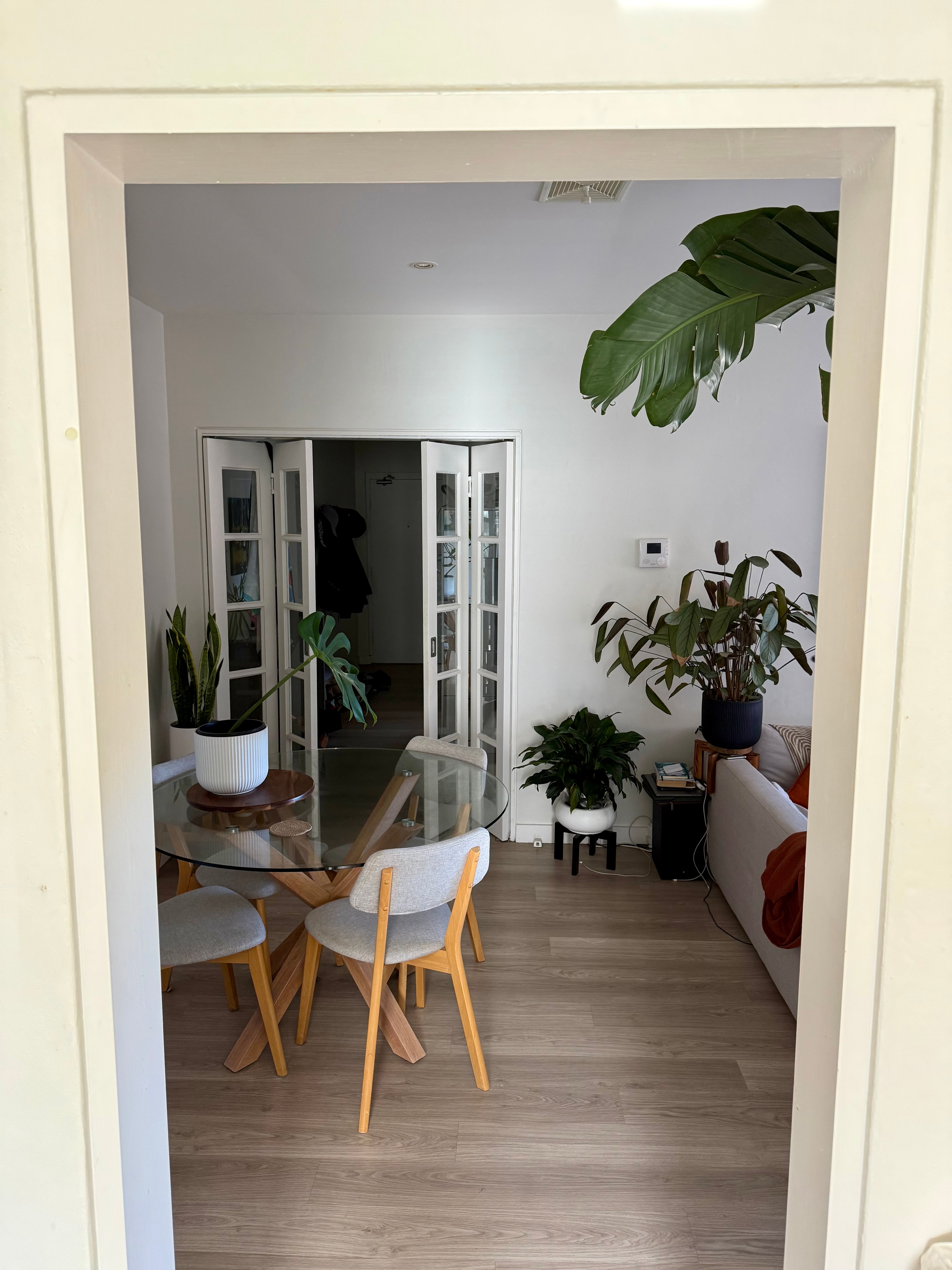 Photo of room in 2096 9