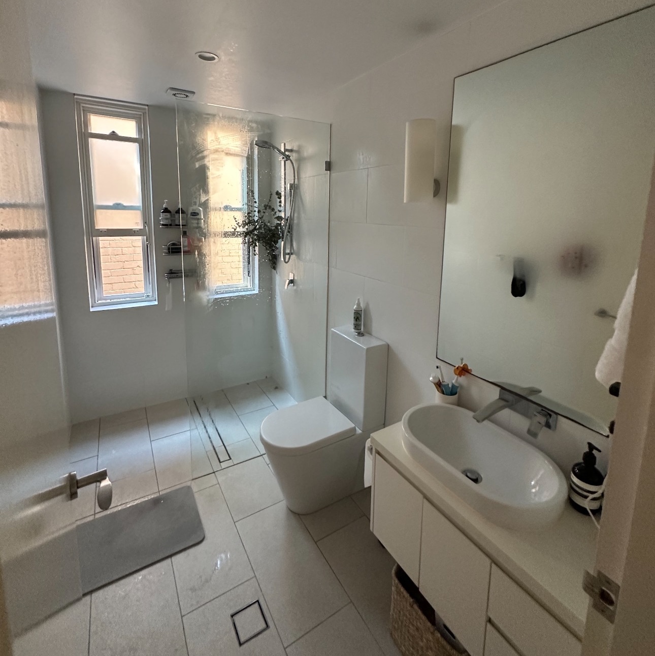 Photo of room in 2028 1