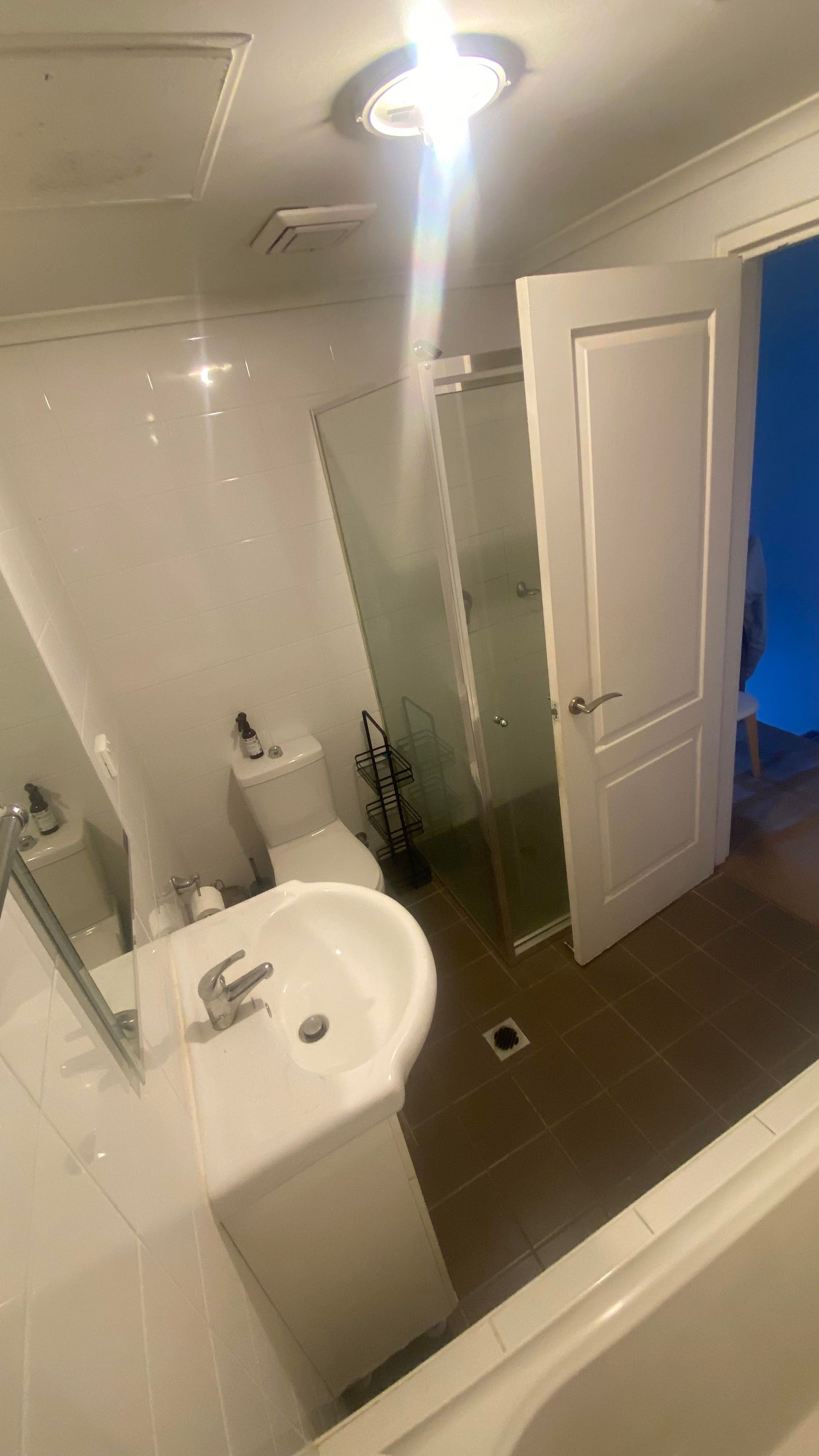 Photo of room in 2138 3