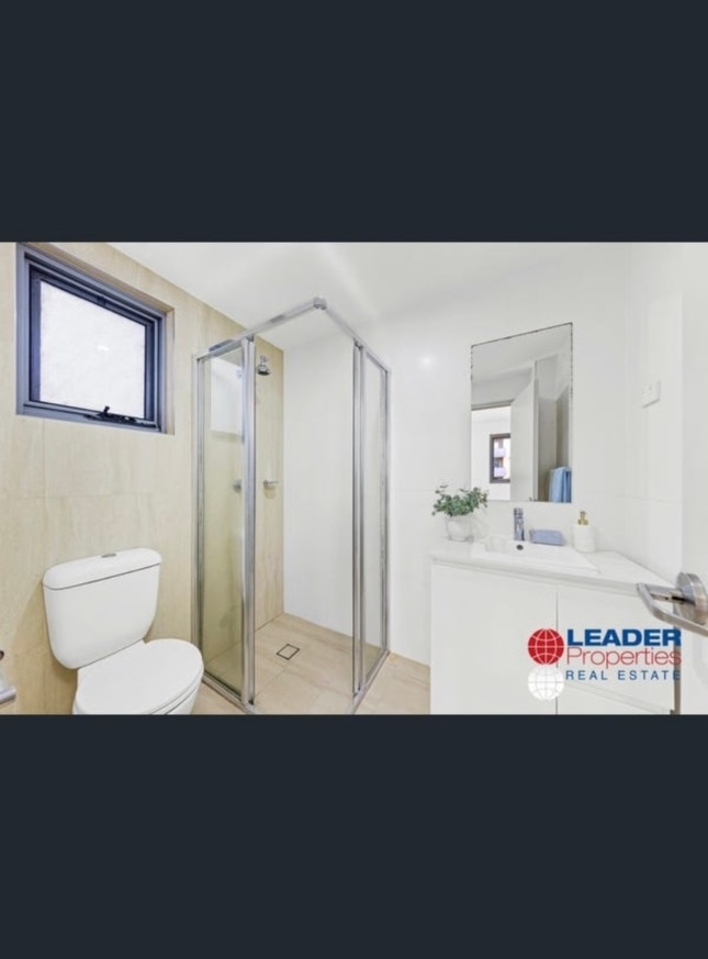Photo of room in 2220 5
