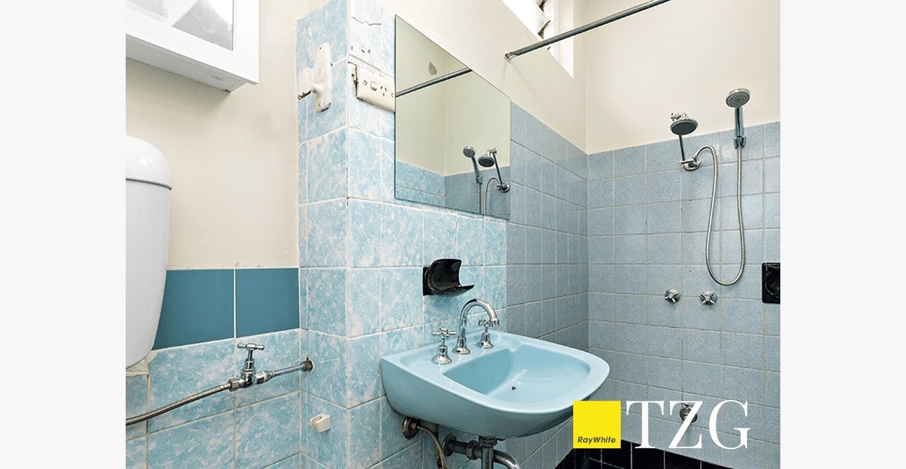 Photo of room in 2132 2