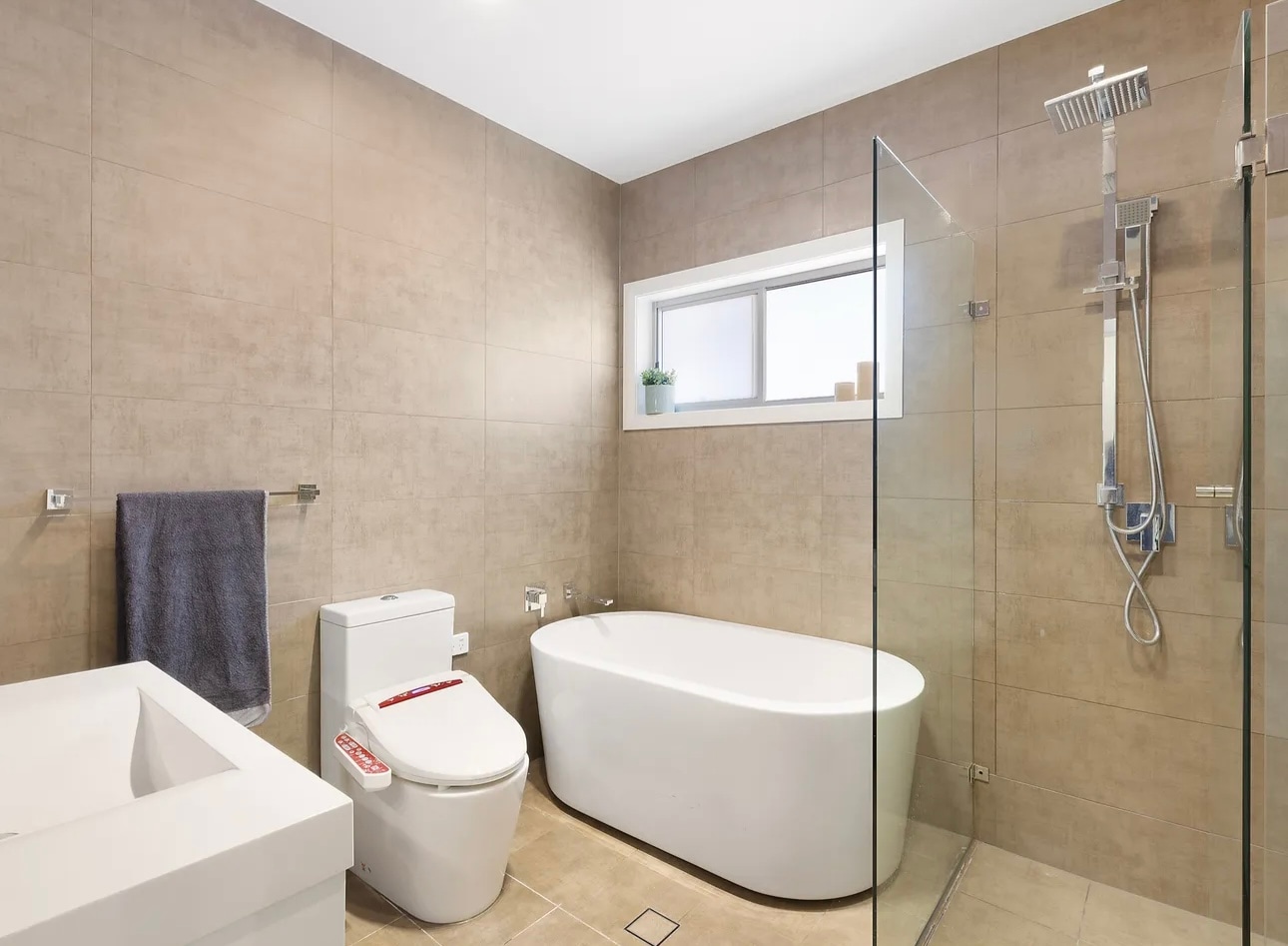 Photo of room in 2113 2