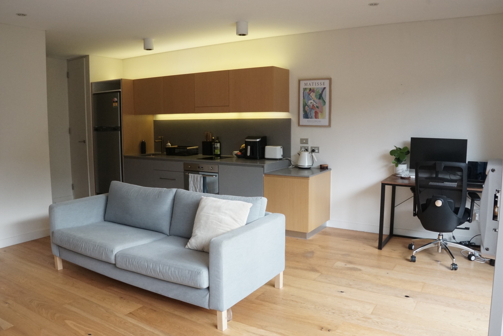 Photo of room in 2010 5