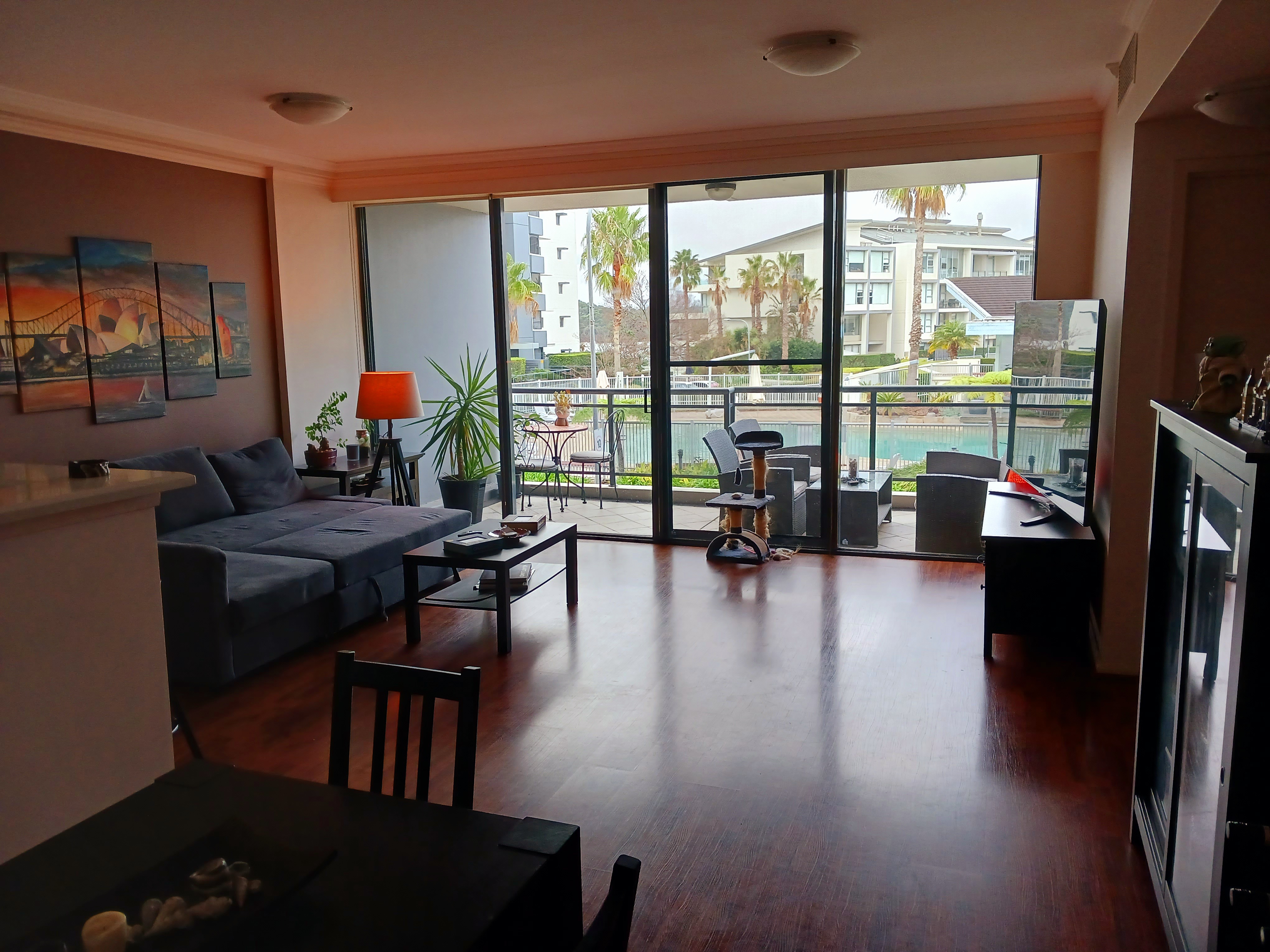 Photo of room in 2046 3