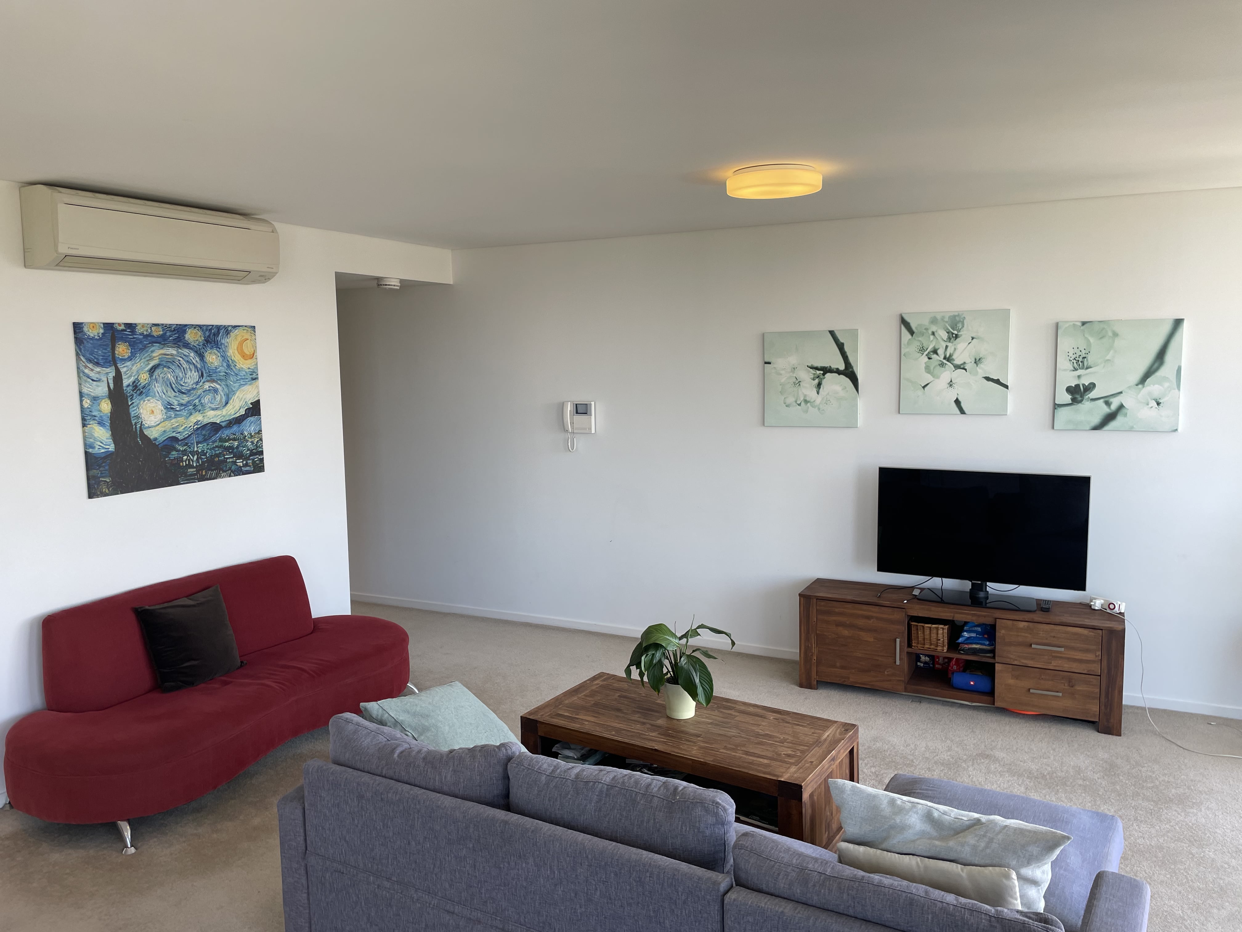 Photo of room in 2036 0