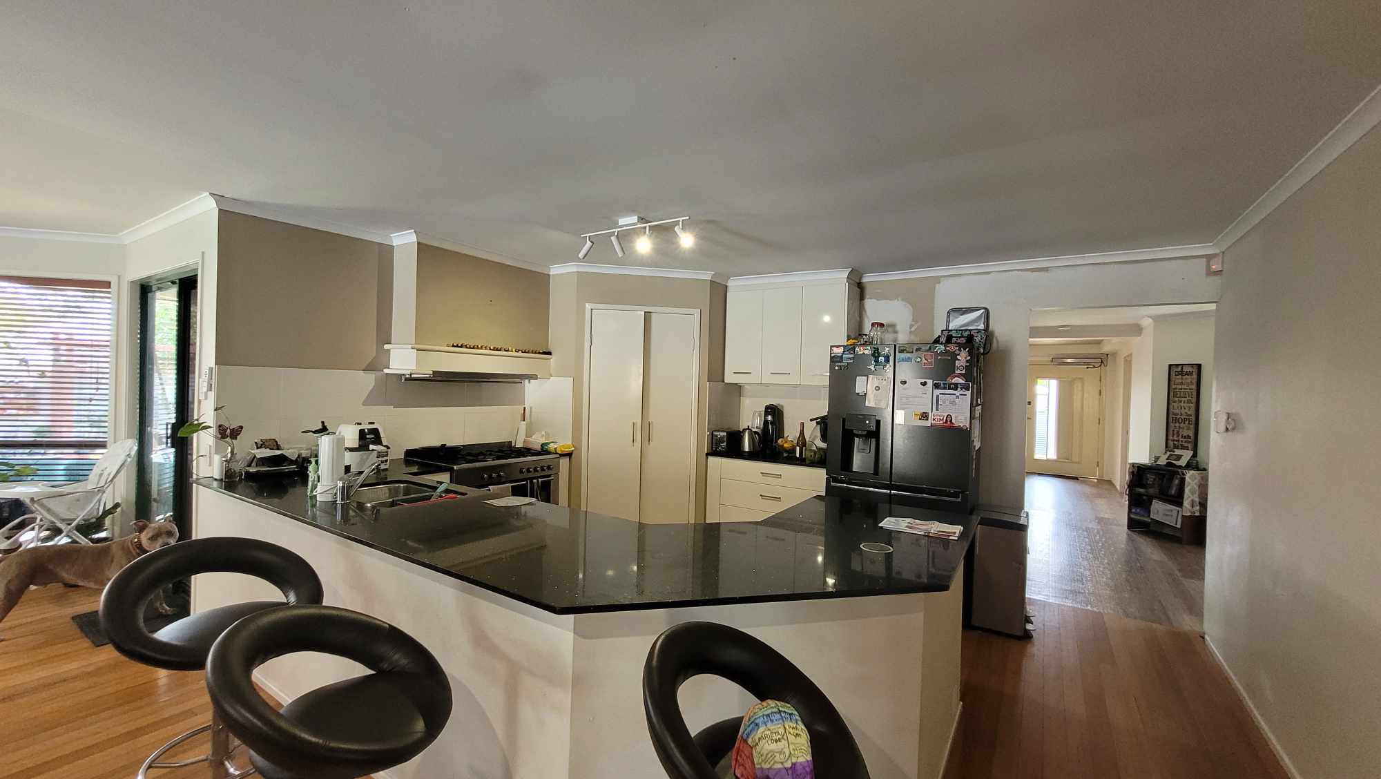 Photo 3