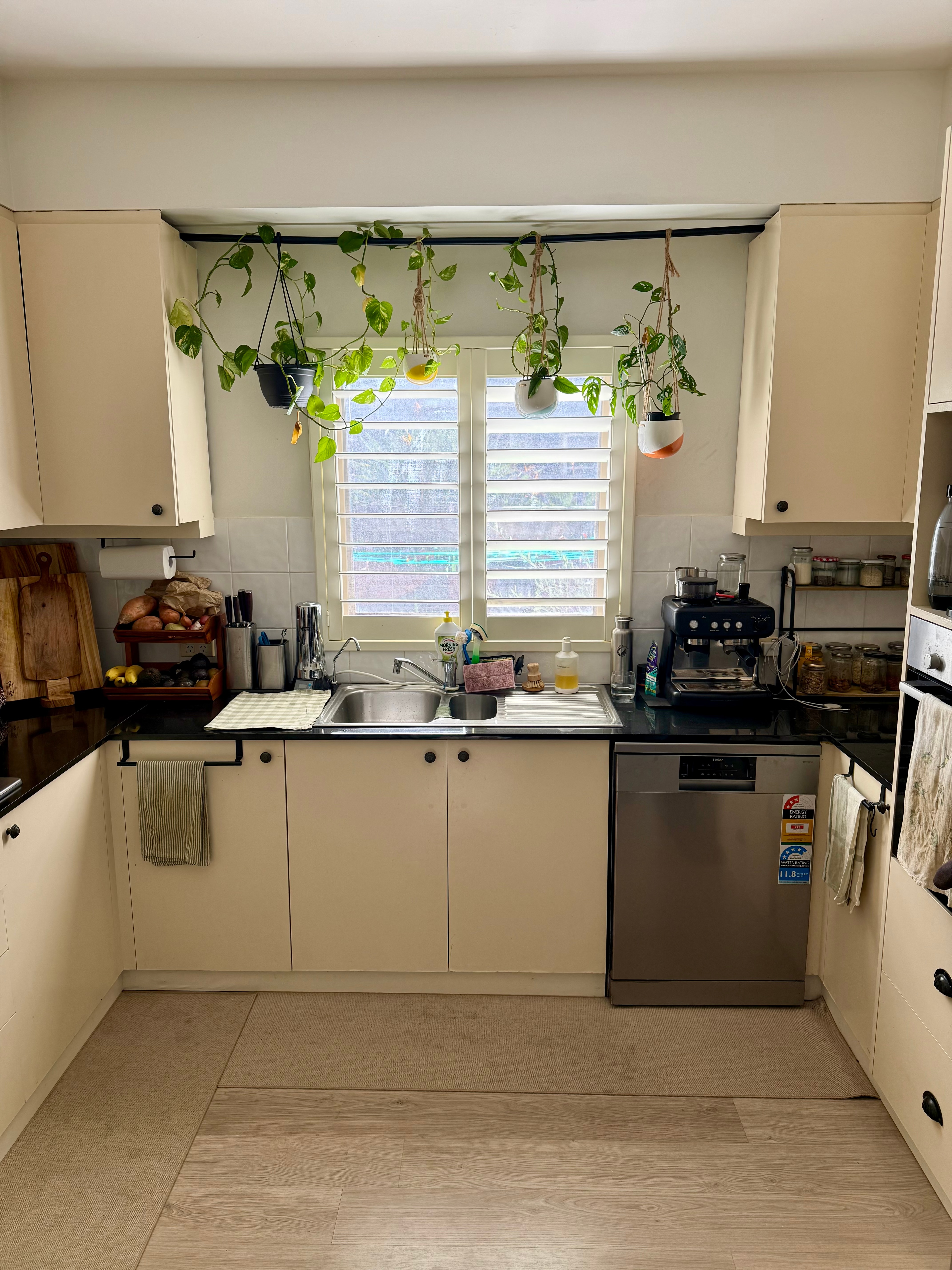 Photo of room in 2096 11