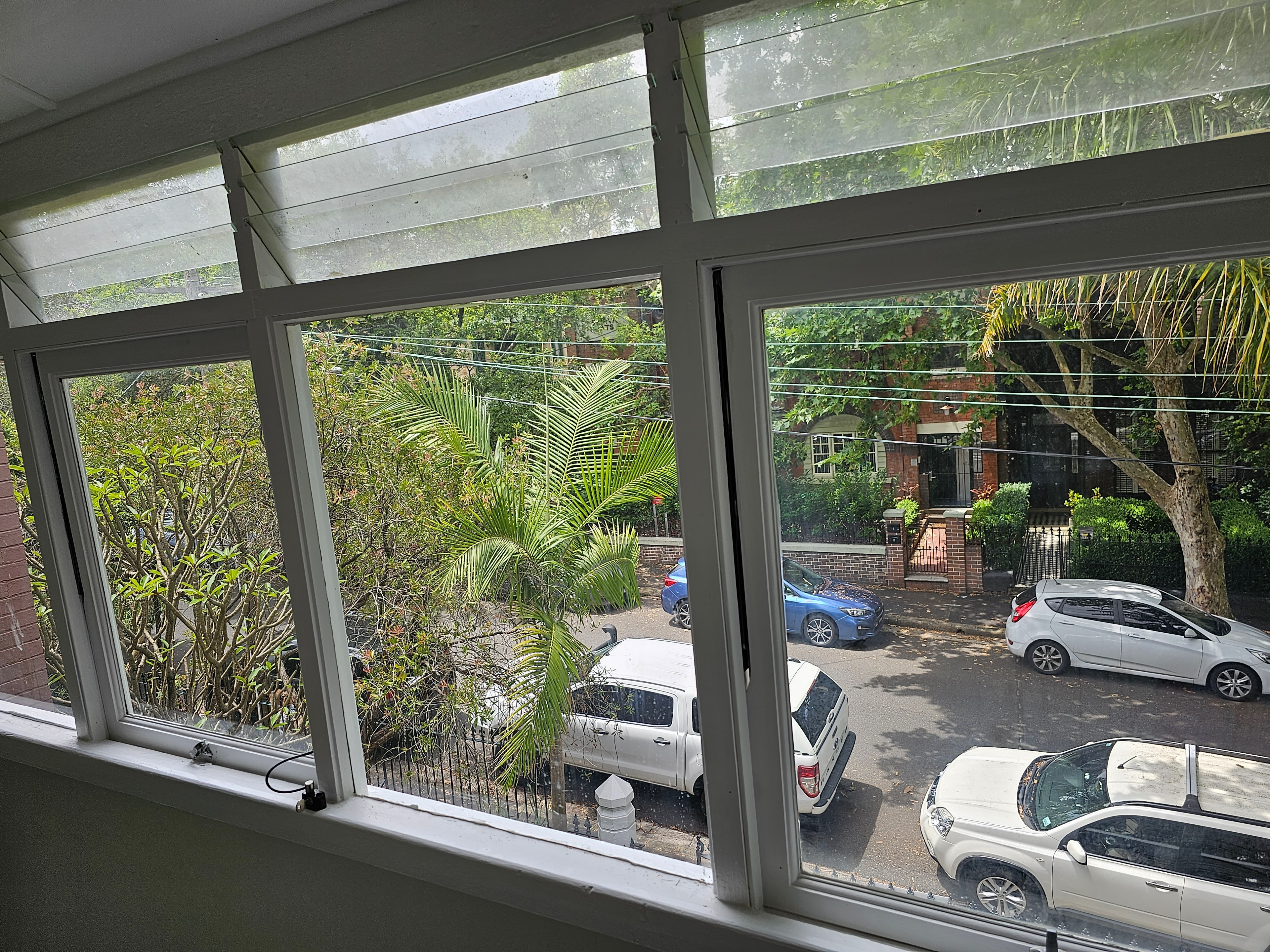 Photo of room in 2037 16