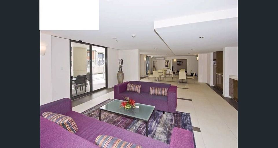 Photo of room in 6100 10