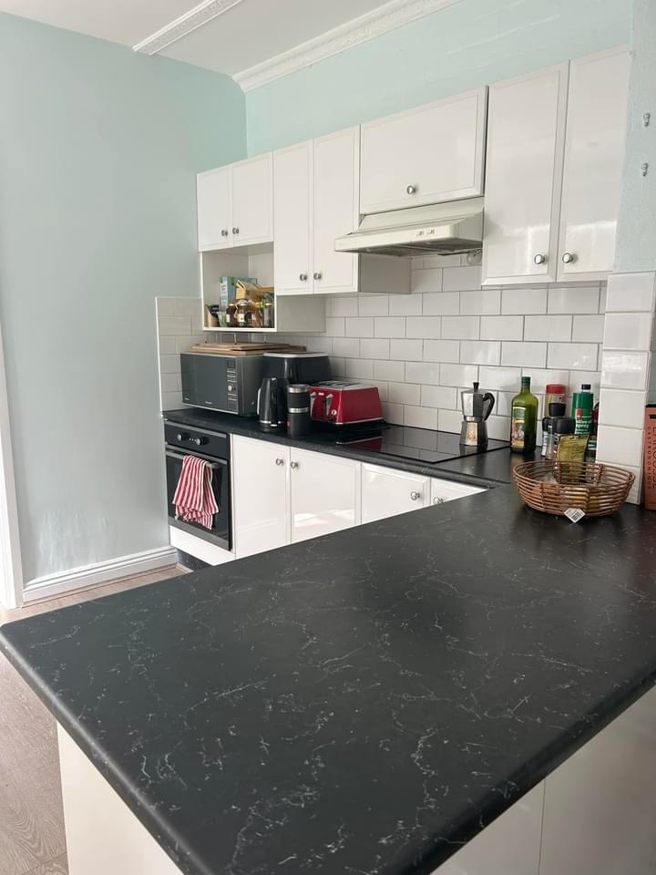 Photo of room in 2049 0