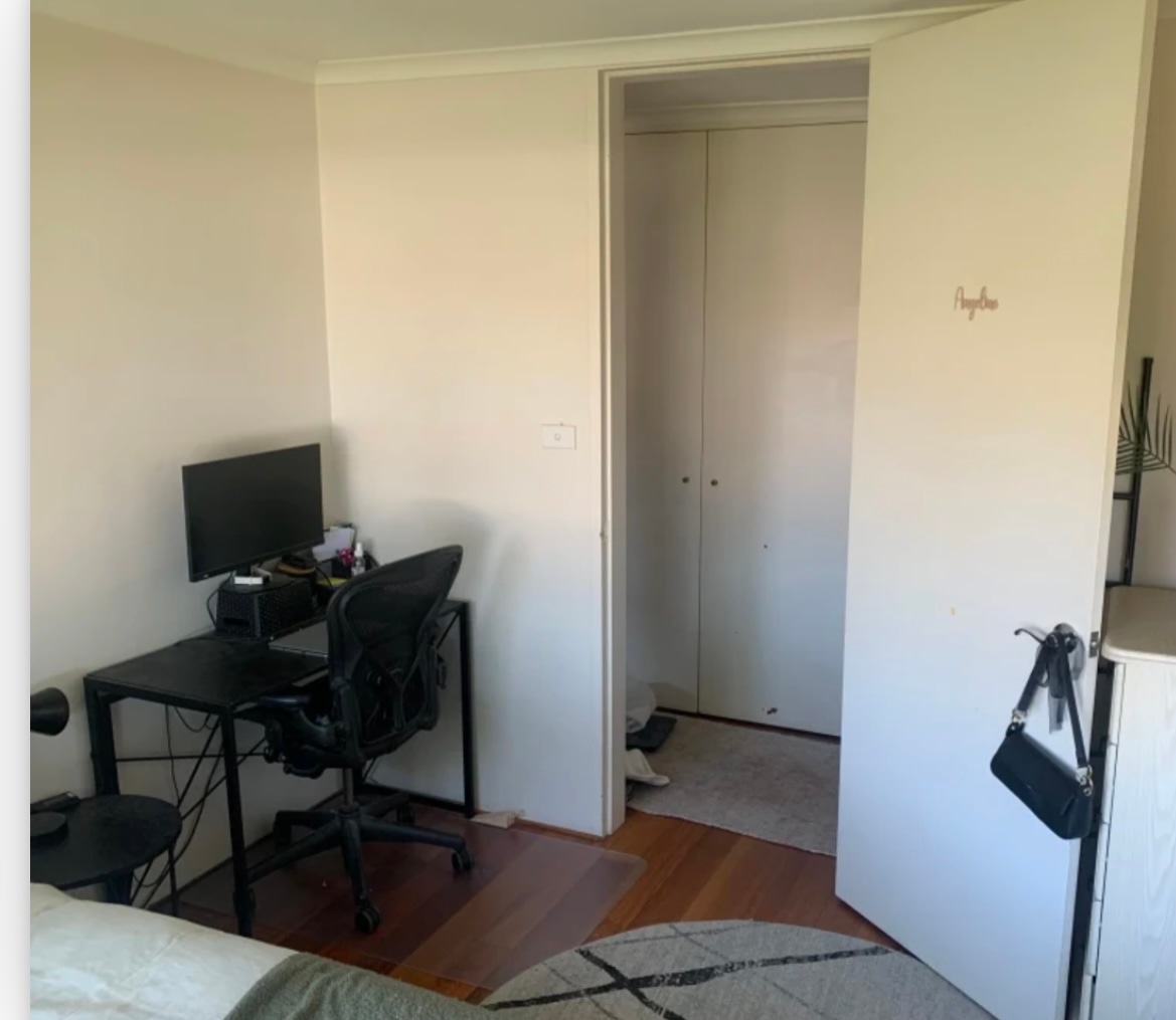 Photo of room in 2047 4