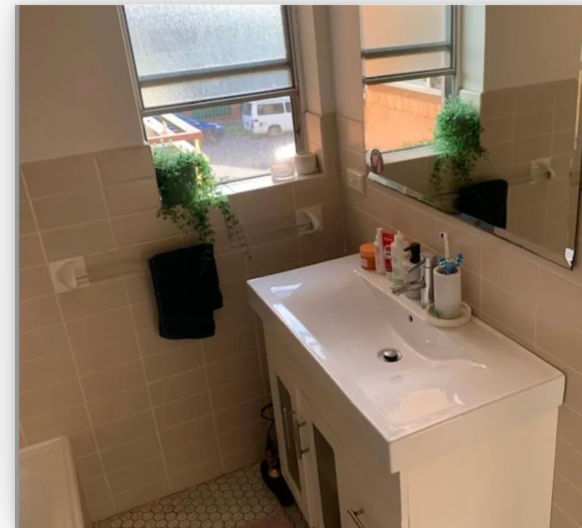 Photo of room in 2047 11