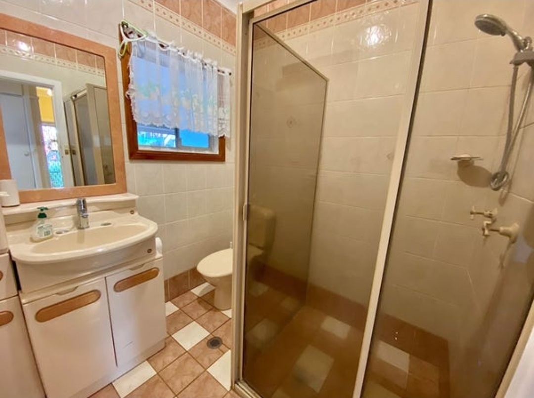 Photo of room in 2210 2