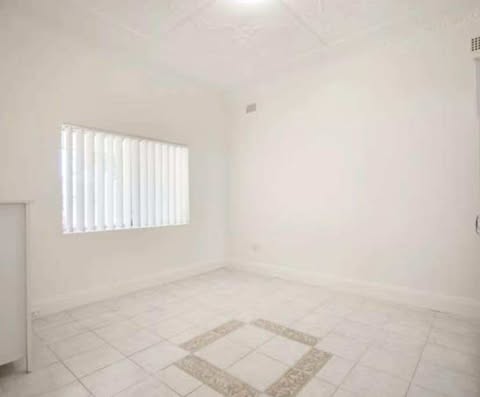 Photo of room in 2033 5