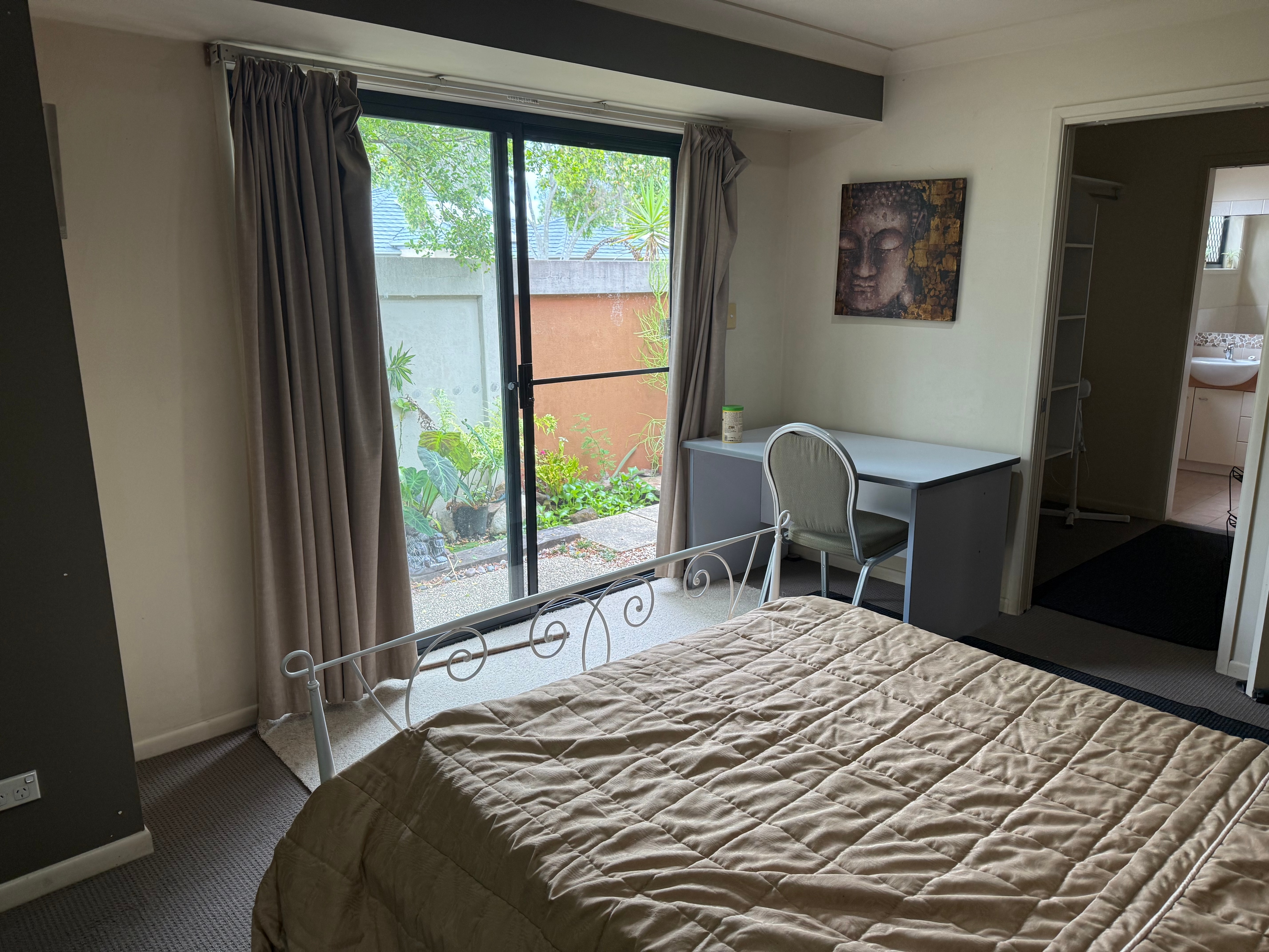 Photo of room in 4214 3